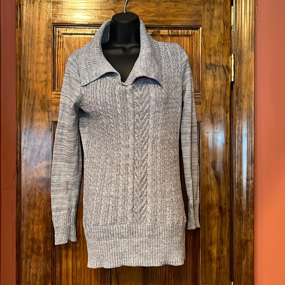 White House Black Market Sweater
